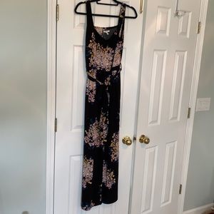 Maurices floral jumpsuit Medium